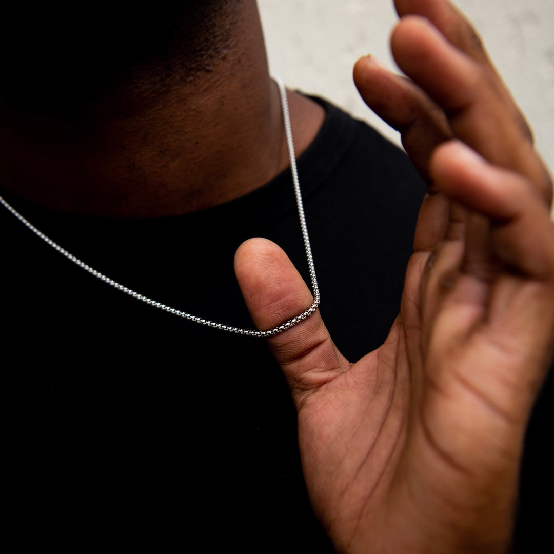 Franco Chain - Silver (3mm) on Model 